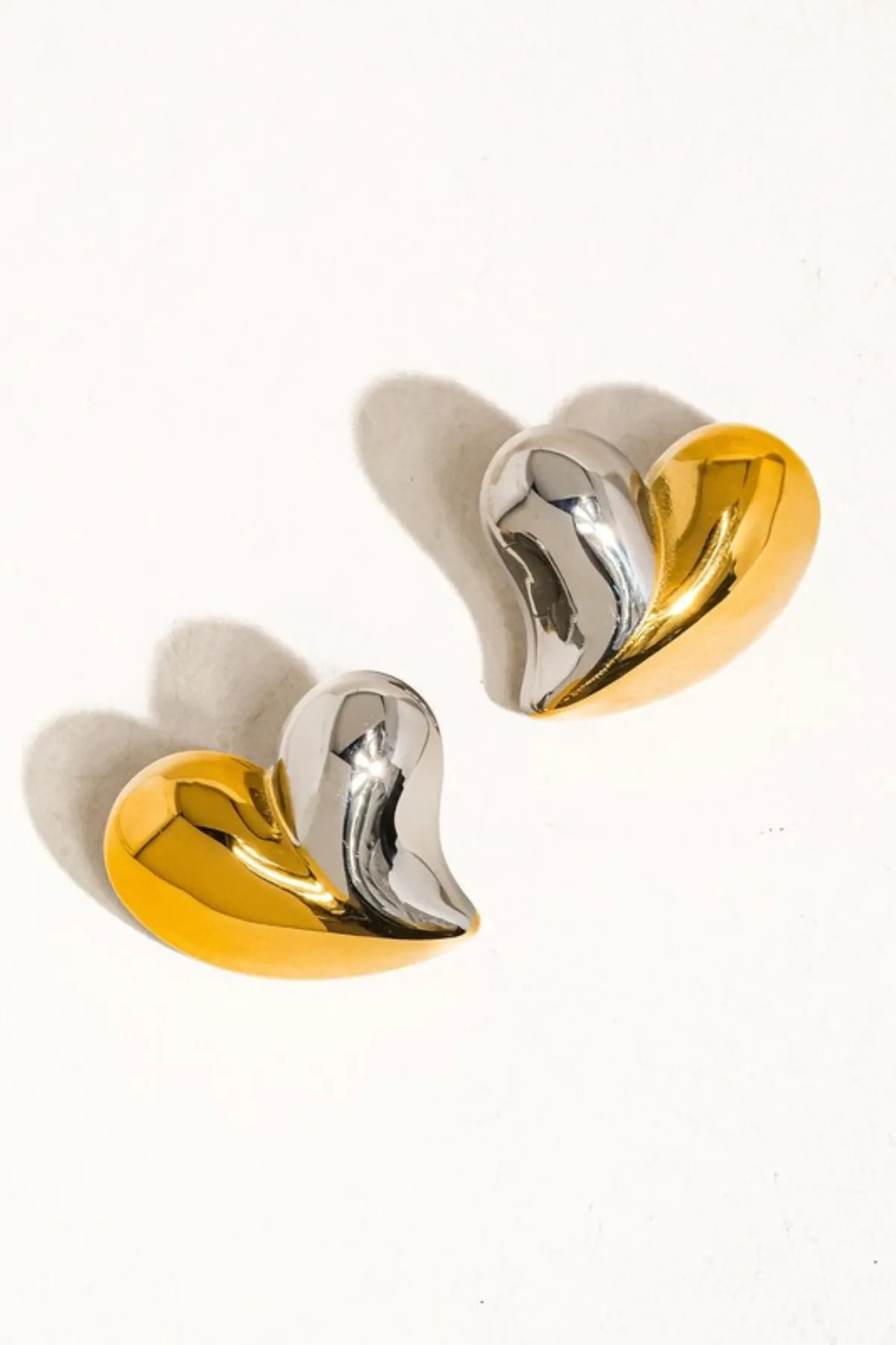 18K GOLD   SILVER HEART STUDS