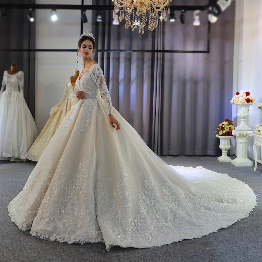 Classy Train A-Line Sweetheart Backless Long Sleeve Wedding Dress with Lace Appliques and Sequins
