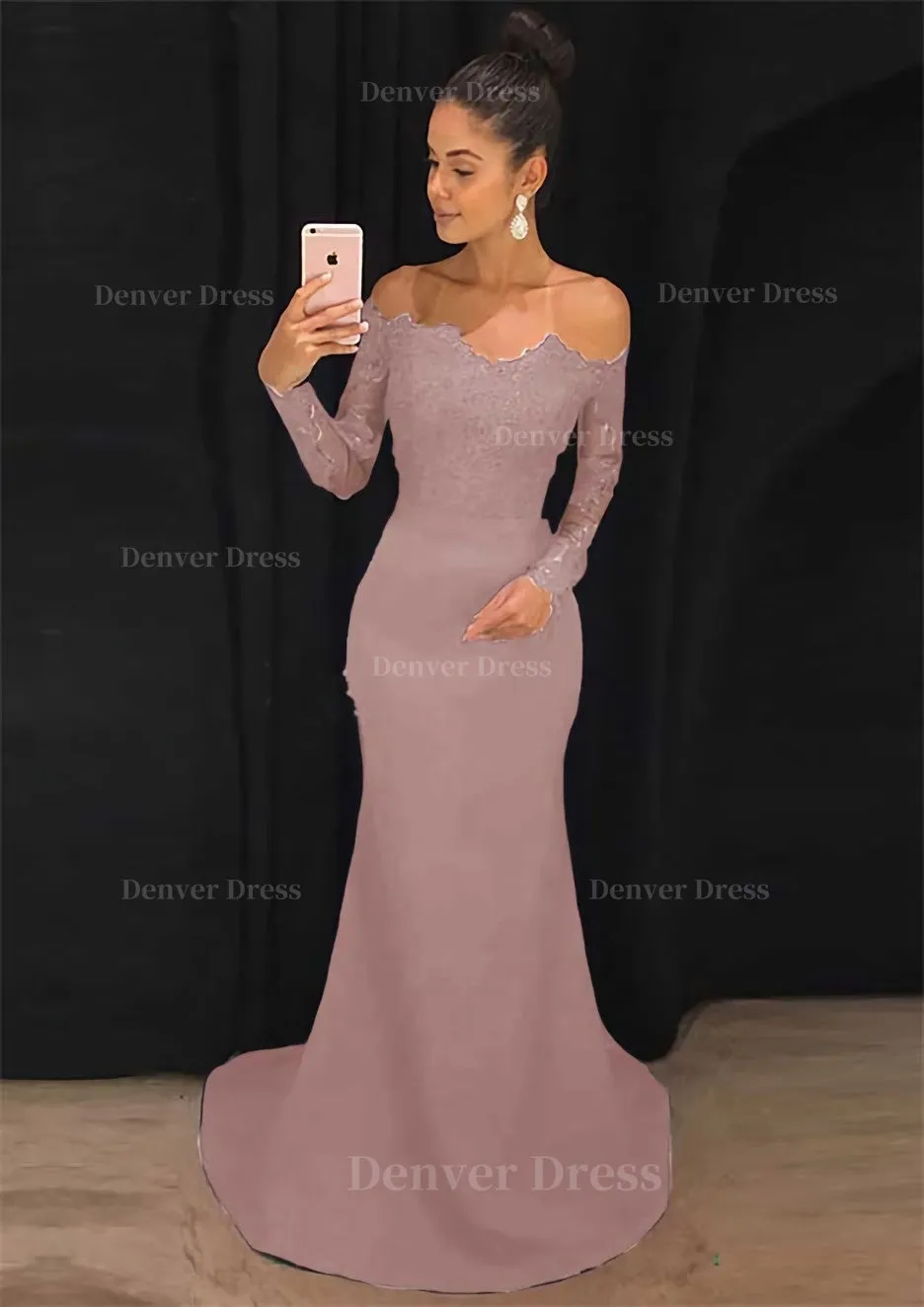 Elastic Satin Prom Dress Sheath/Column Off-The-Shoulder Court Train With Lace