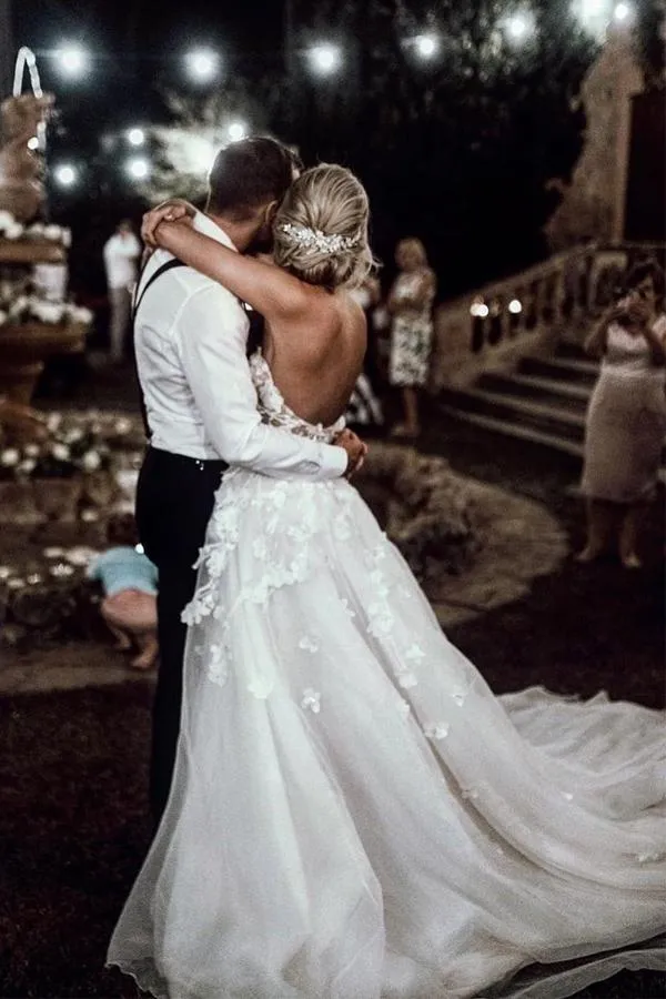 Romantic A Line Strapless Appliqued Wedding Dress White Wedding Dress