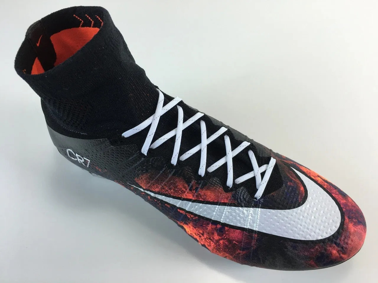 SR4U Laces White Sunlight Shimmer