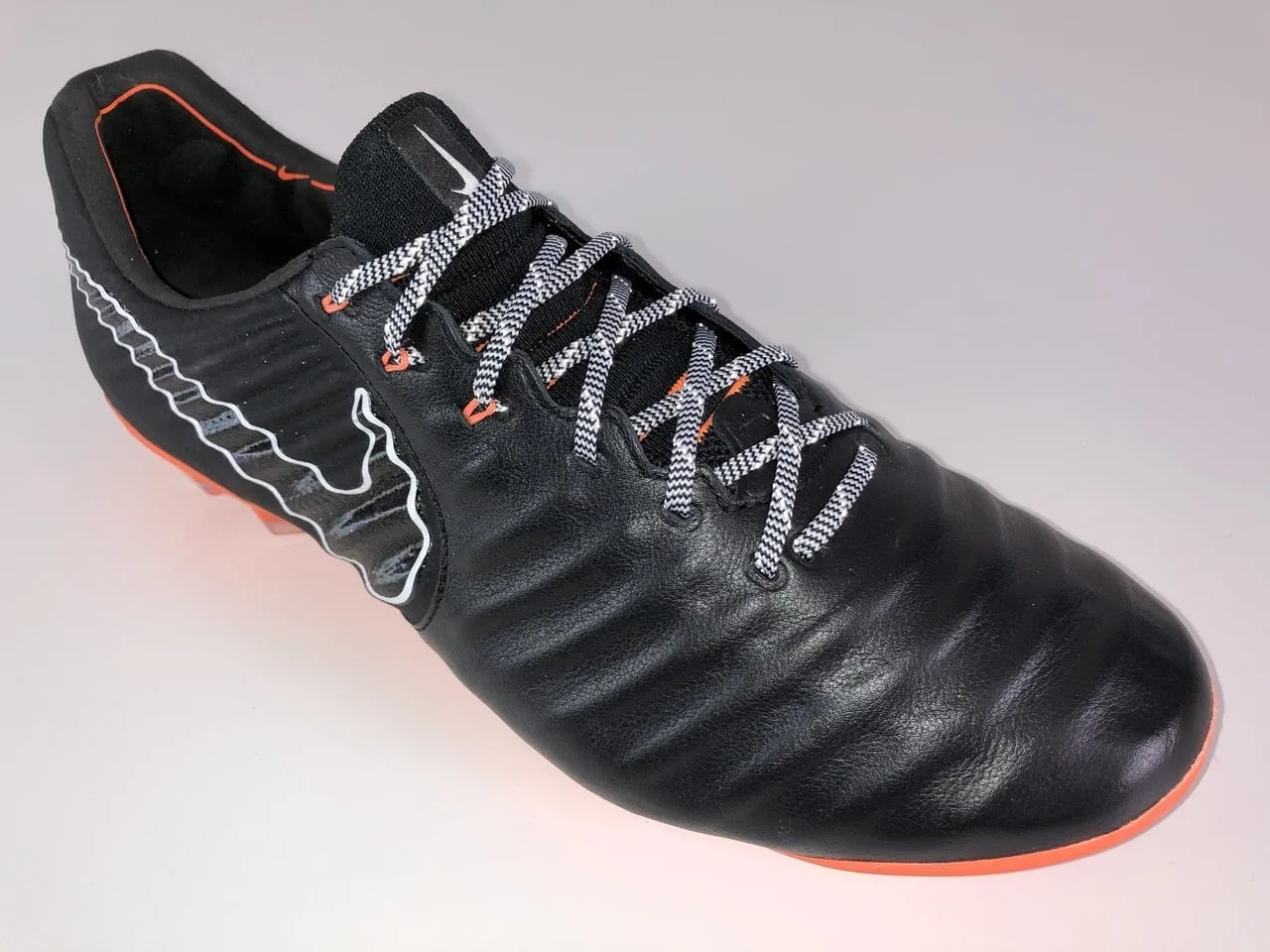 SR4U Reflective Black/White Stripes Laces