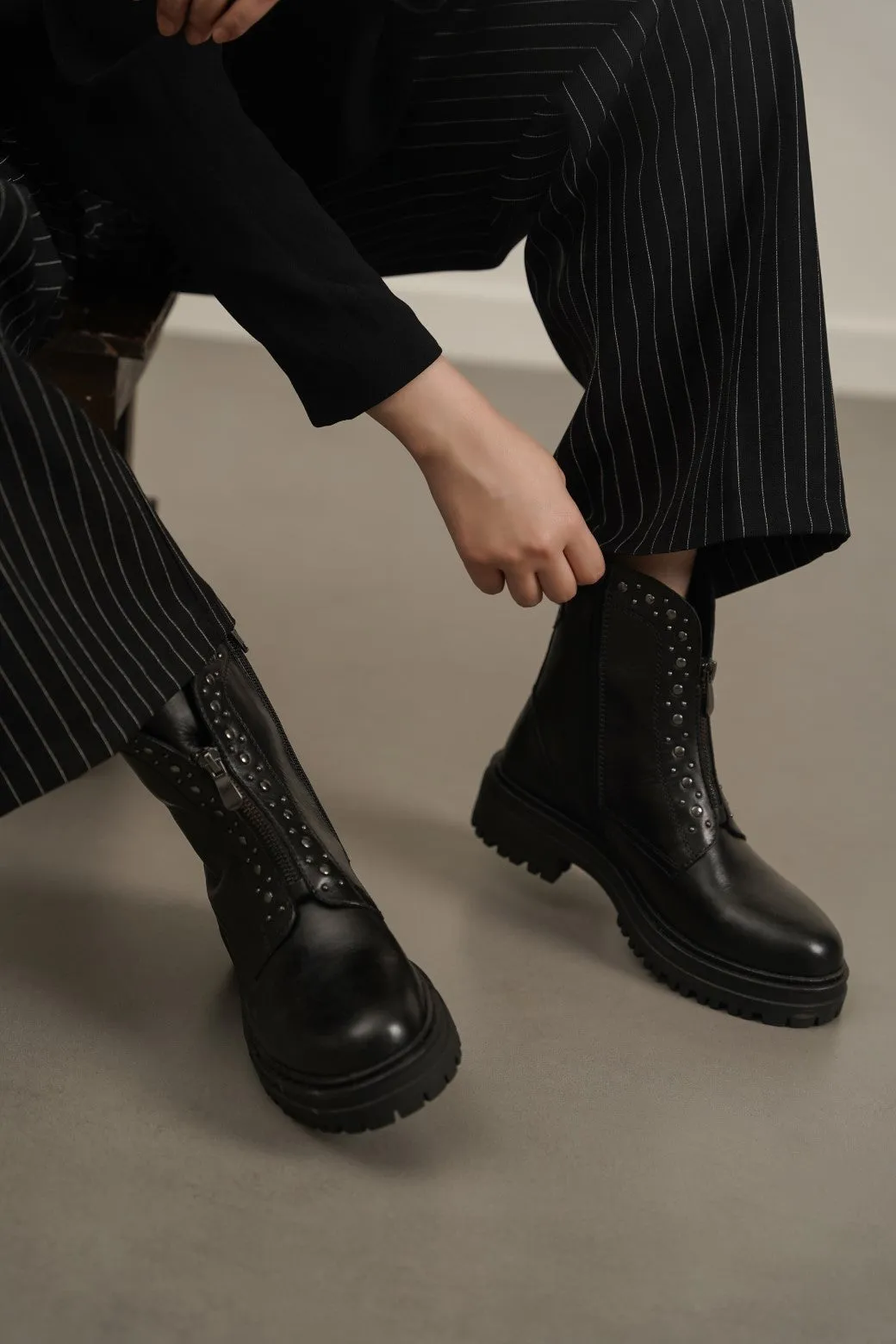STUDDED LEATHER BOOTS