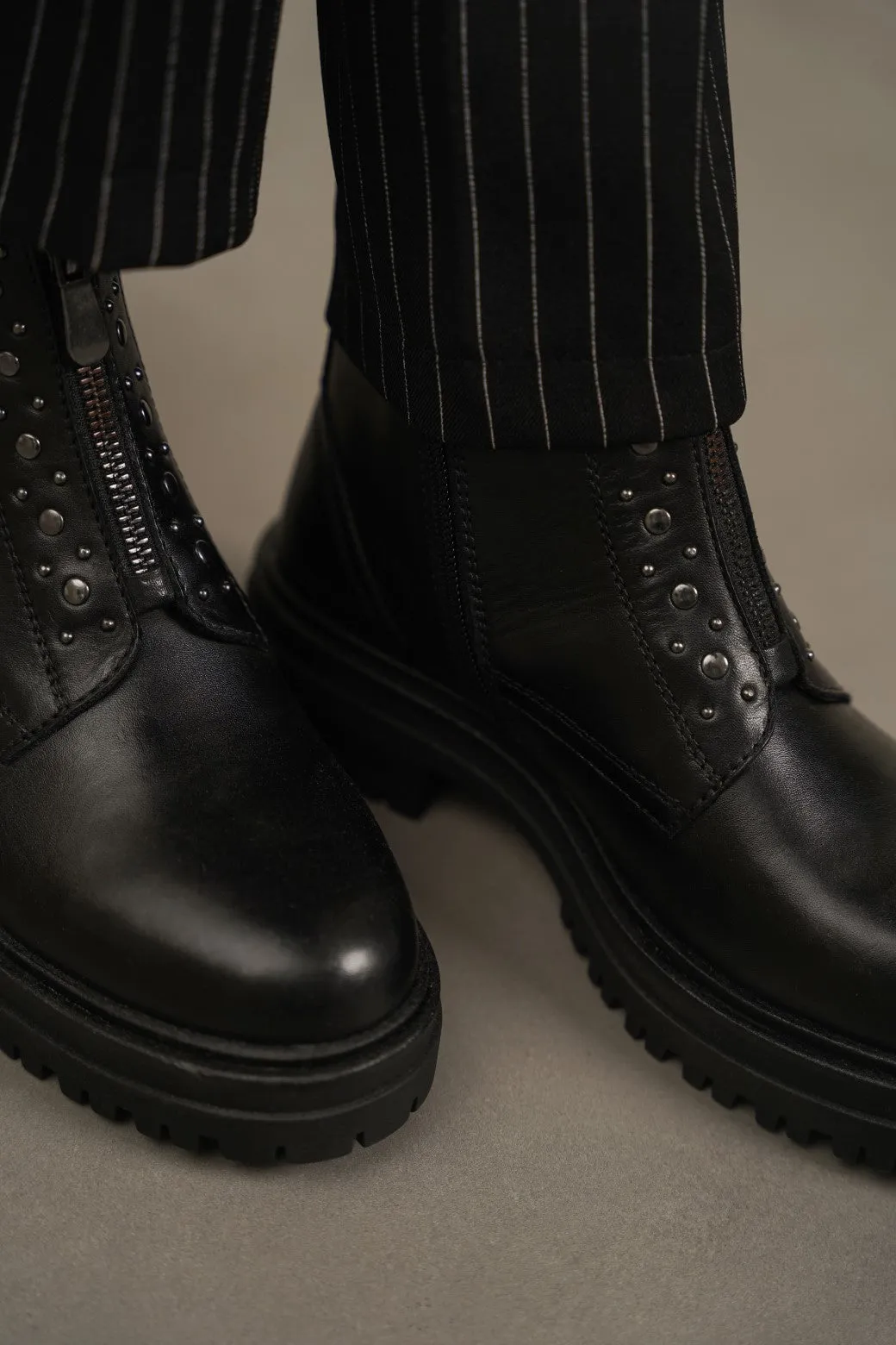STUDDED LEATHER BOOTS