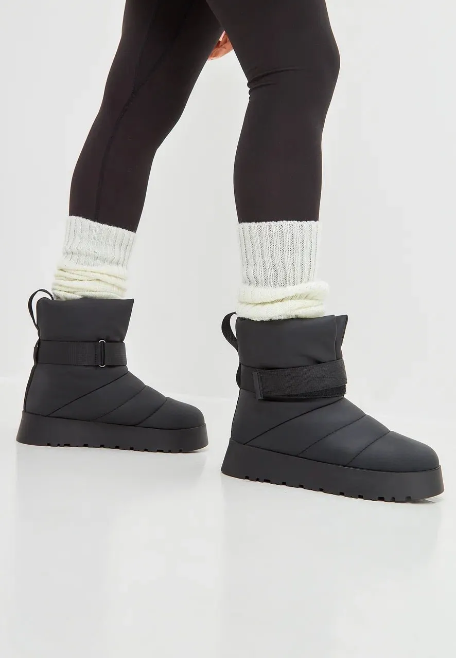 Urban Wool-Lined Winter Boots - Black