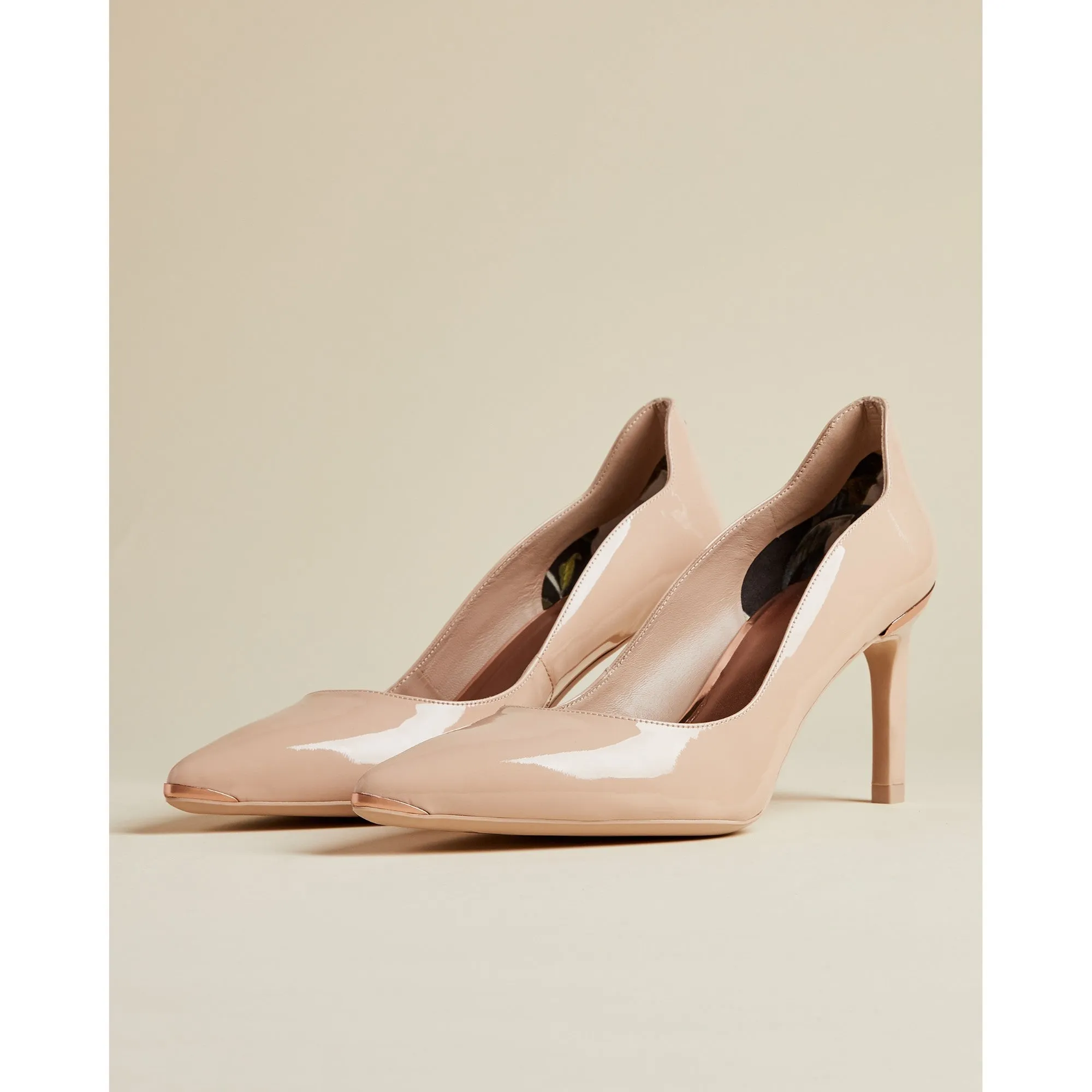 Women Eriinl-Low Heel Patent Leather Court Shoe - Nude-Pink